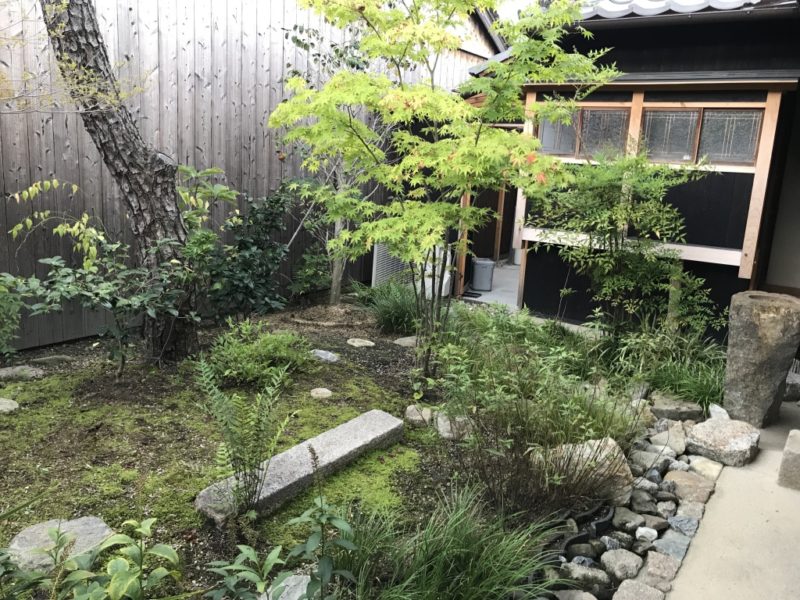土屋作庭所の作庭例 奈良市 貸町家　木屋